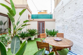 CASA ESPECTACULAR DE DISEÑO CON JARDIN INTERIOR